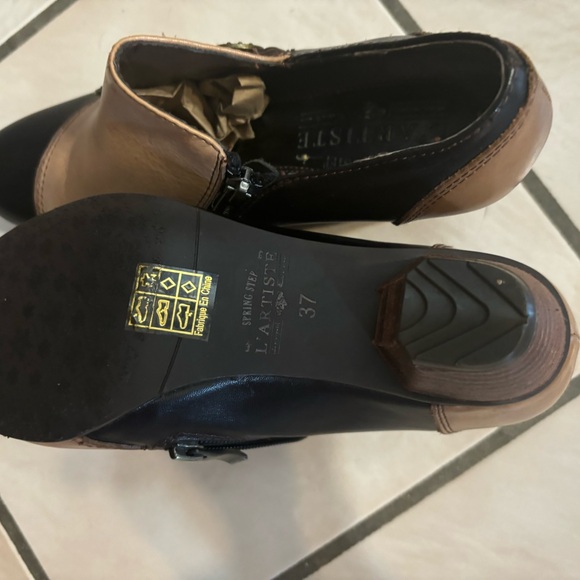 L'ATISTE Black and Brown Ankle Boots with Metallic Embellishments - Picture 2 of 5